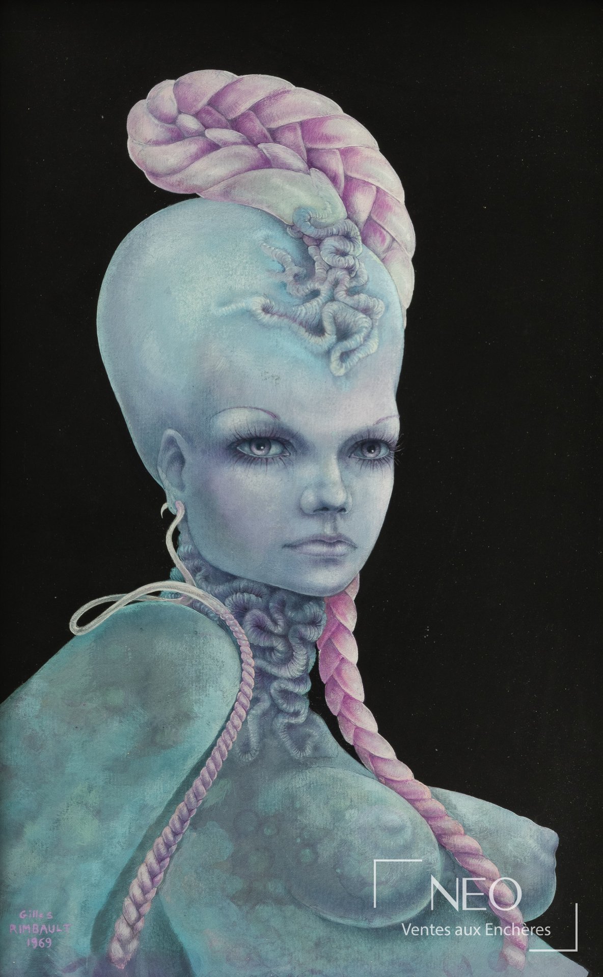 Figure féminine au visage bleu pâle avec longue tresse rose sur fond noir